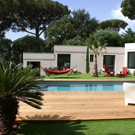 Californie Couette-café 4*